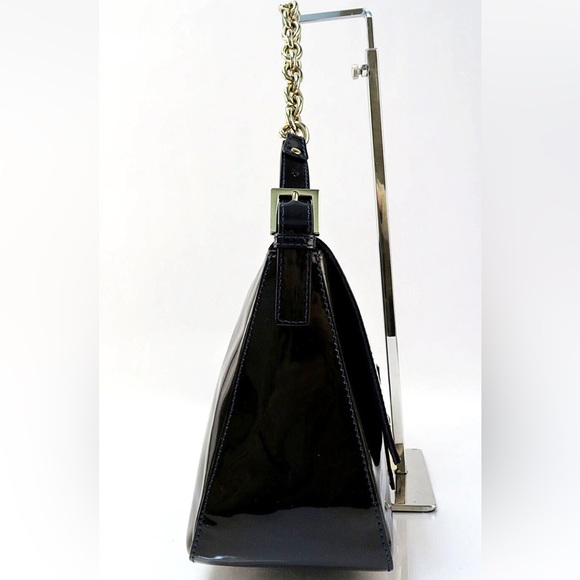 Fendi Black Patent Leather Shoulder Bag with Gold Chain - Picture 4 of 16